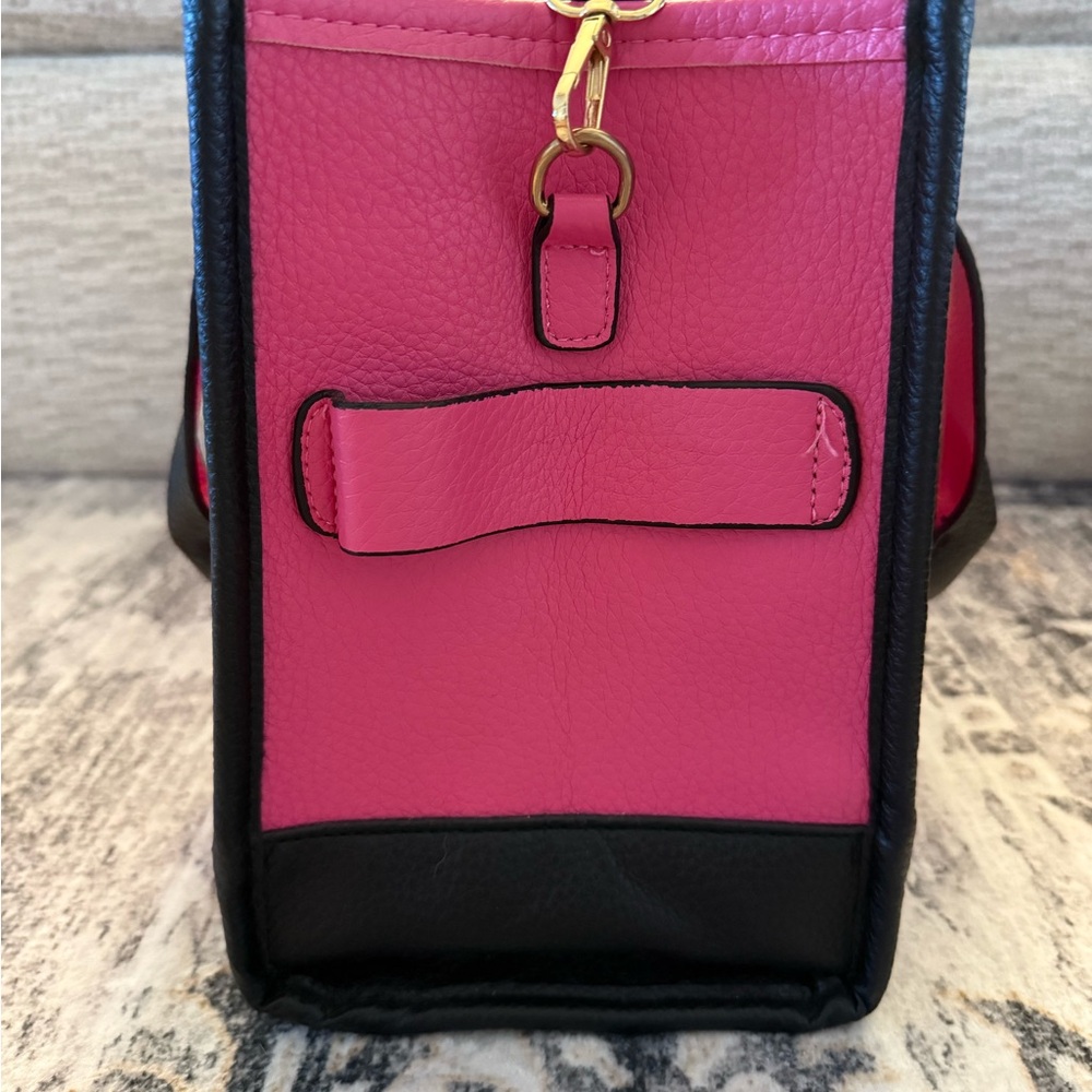 Pink trendy The Tote Bag like the Marc Jacob’s version! Never used - Picture 3 of 9